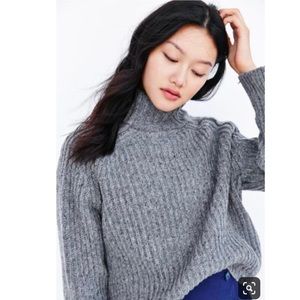 UO Silence+Noise Abigail Turtleneck Sweater